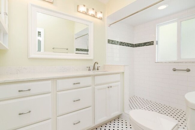 Building Photo - 9921 Dean Cove Ln