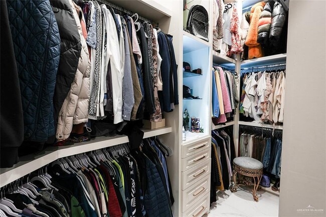 Building Photo - 21 Union Ct