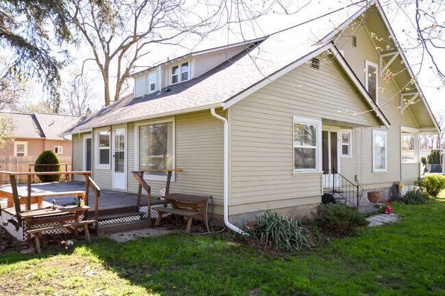 Building Photo - 1323 Walla Walla Ave