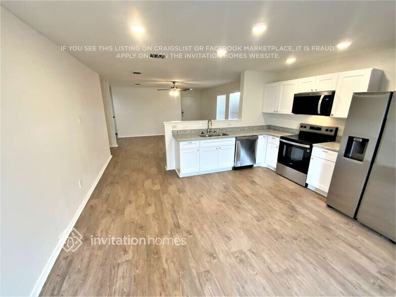 Building Photo - 1416 Castle Ridge Rd