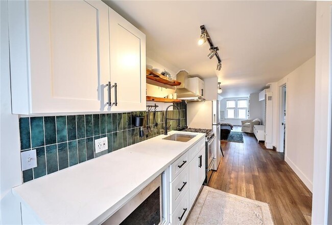 Building Photo - 73 Washburn Ave