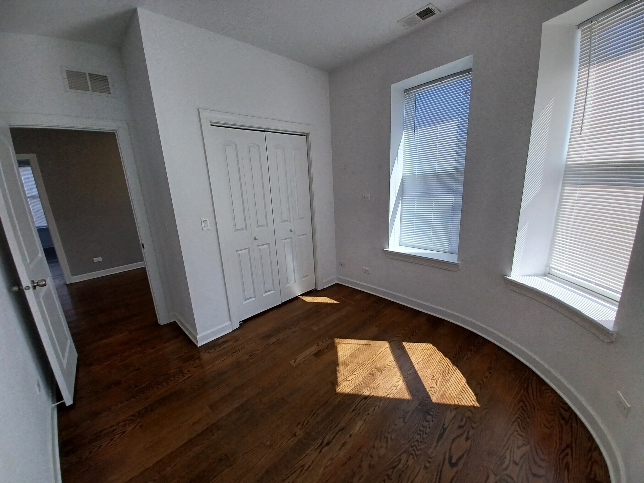 Second bedroom - 2800 W Logan Blvd