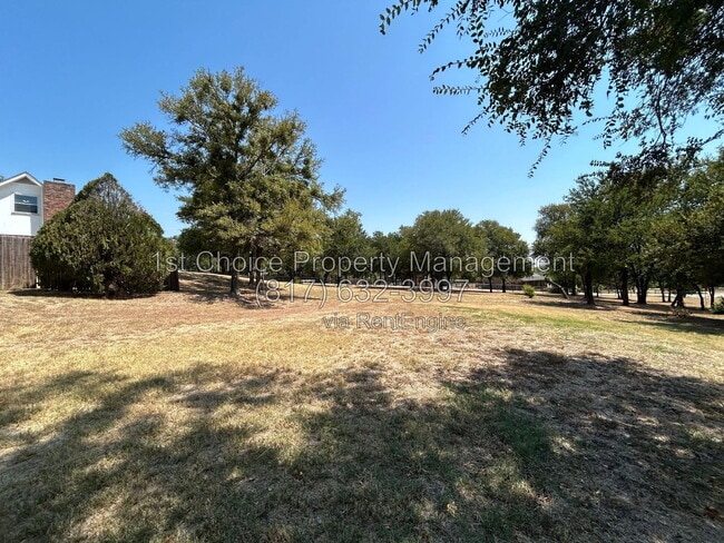 Building Photo - 1516 Oakridge Ct W