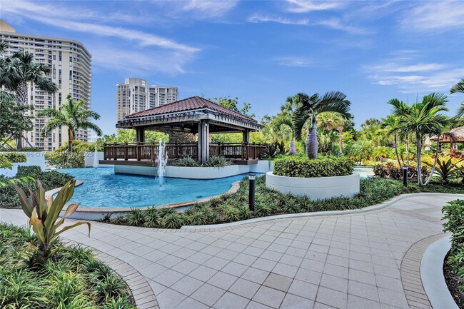 Building Photo - 20281 E Country Club Dr