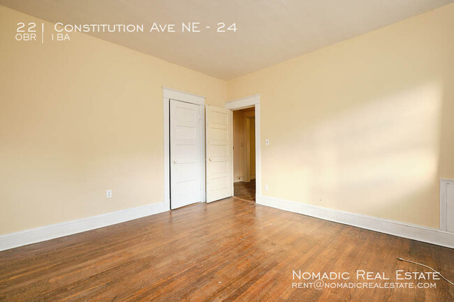 Building Photo - One-bedroom, one-bathroom apartment in con...