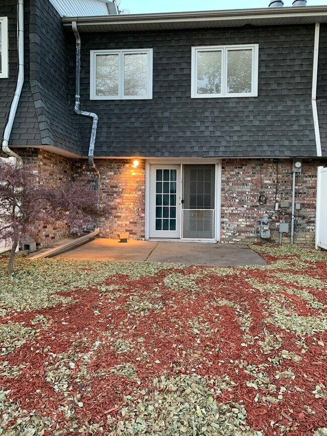 Building Photo - 4337 Edison Cir