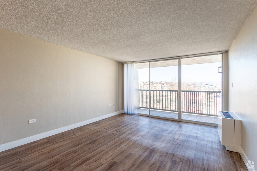 1BR, 1BA - 668SF - Scandia Apartments