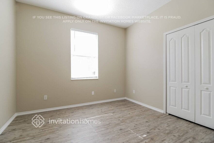 Building Photo - 1121 Bridgeway Blvd