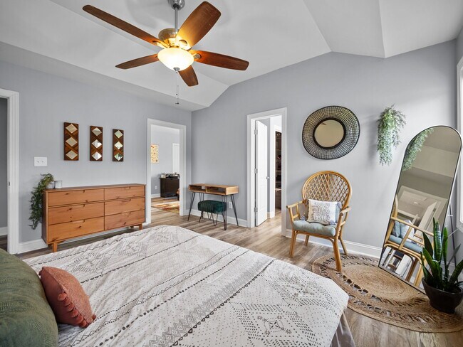 Building Photo - 309 Forbes Ln