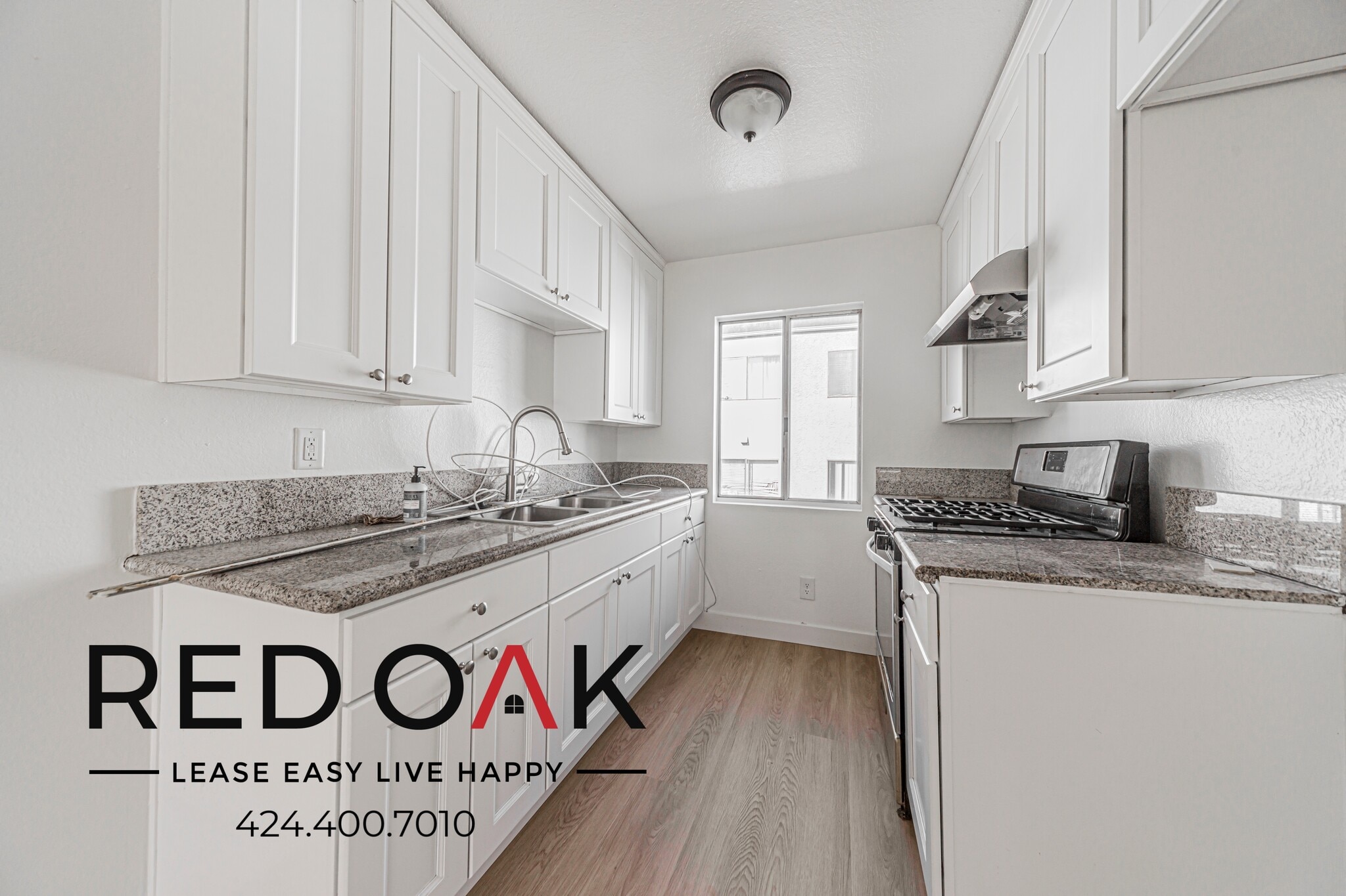 Building Photo - 8555 Independence Ave