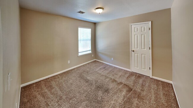 Building Photo - Nice 4 Bed 2 Bath home in Norman