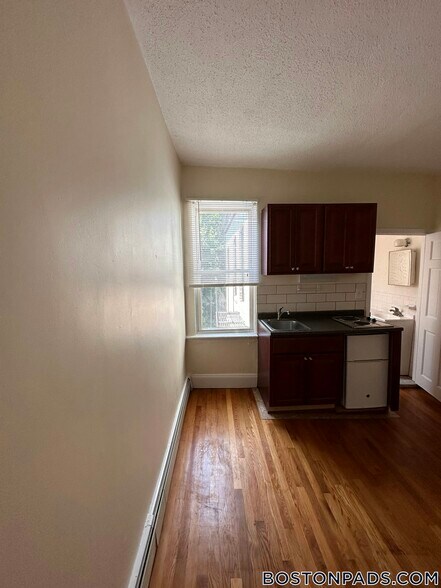 Building Photo - 51 S Huntington Ave