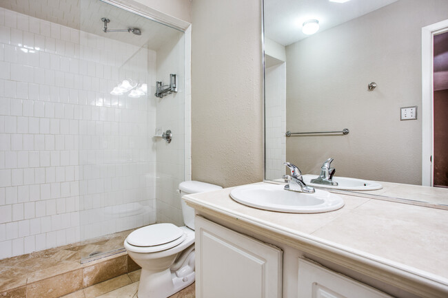 Building Photo - 5937 E University-227