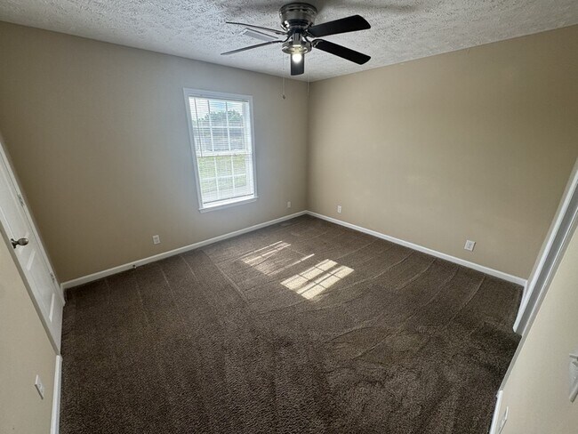 Building Photo - 812 Sevier St