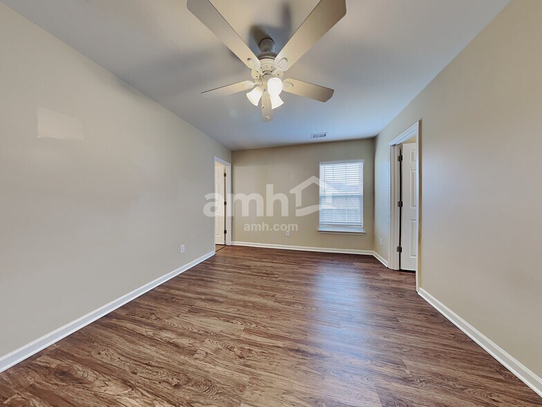 Building Photo - 313 Brickhope Ln