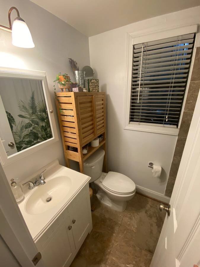 Building Photo - 315 Evarts St NE