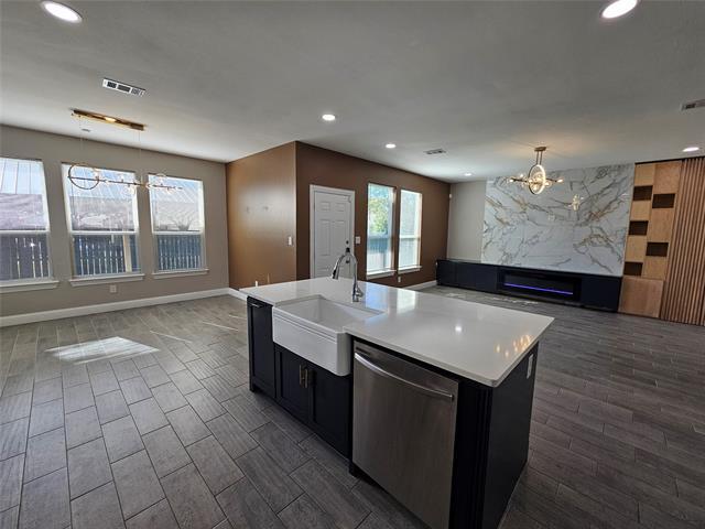 Building Photo - 610 Parker Cir