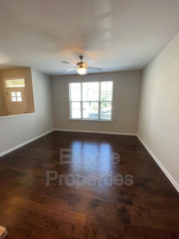 Building Photo - 1319 Lakestone Village Ln