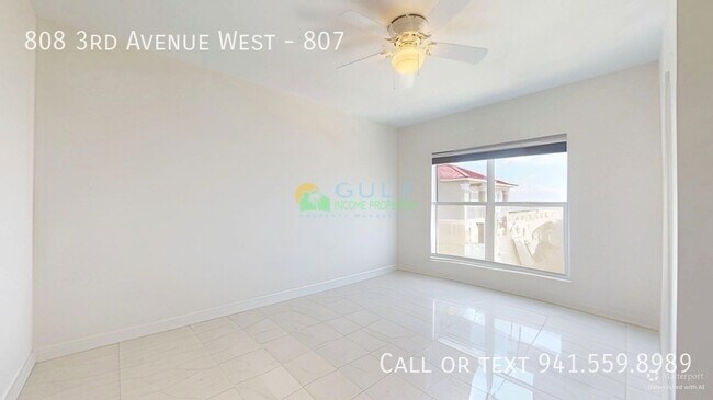 Building Photo - 808 3rd Ave