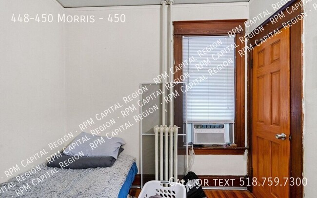 Building Photo - 448-450 Morris-450