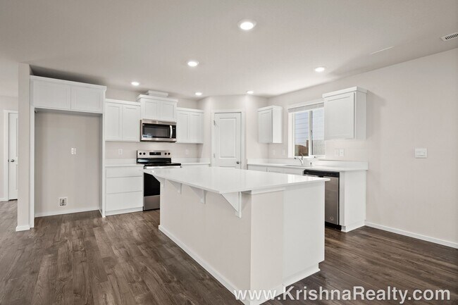 Building Photo - 17512 NW 9th Ave