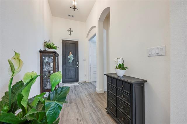 Building Photo - 14404 Home Trl