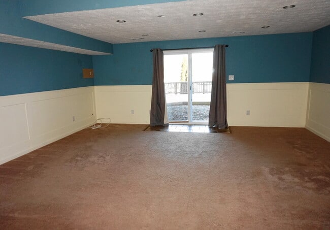 Building Photo - Charming 3Bed/2.5 Bath in Nottingham!