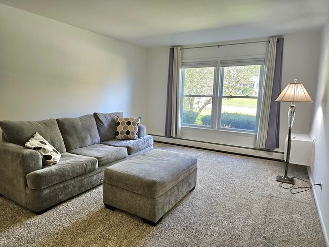 Building Photo - 350 Brainerd Ave