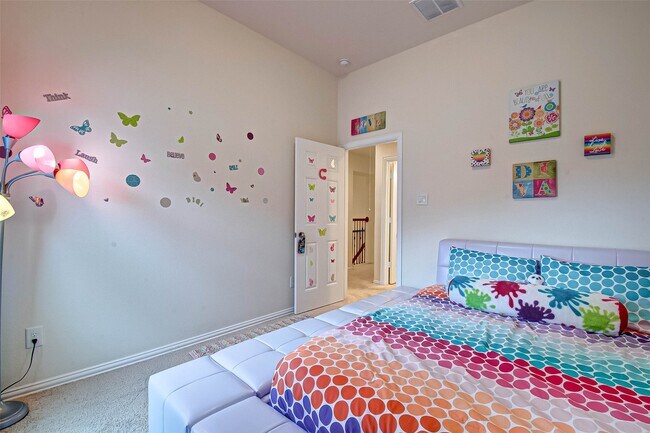 Building Photo - 8219 Peppervine Ct