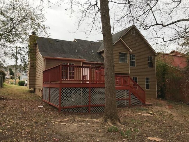 Building Photo - 2989 Garland Dr SW