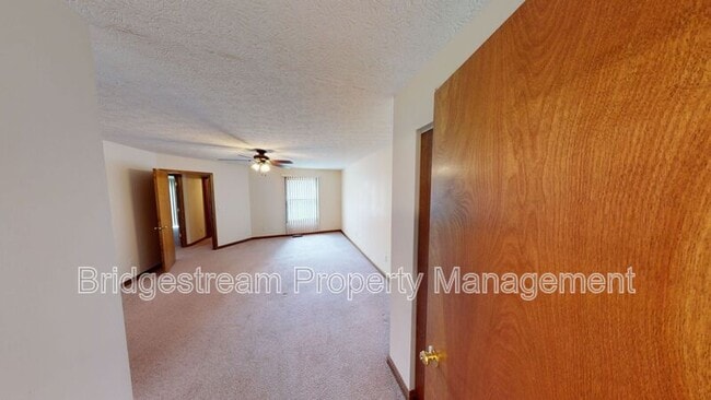 Building Photo - 1632 Tamworth Cir