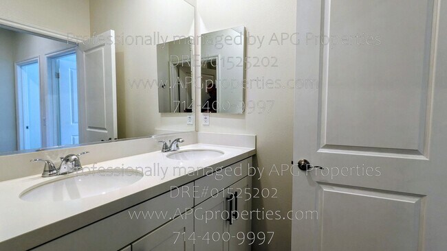 Building Photo - 13217 San Antonio Dr