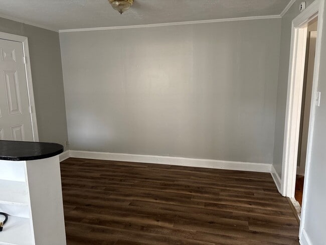 Building Photo - 1114 Warren St