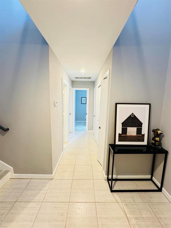 Building Photo - 6908 Yellowstone Way Dr