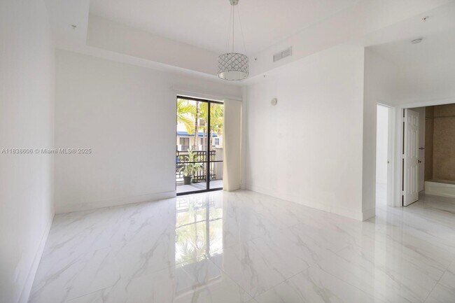 Building Photo - 8395 SW 73rd Ave