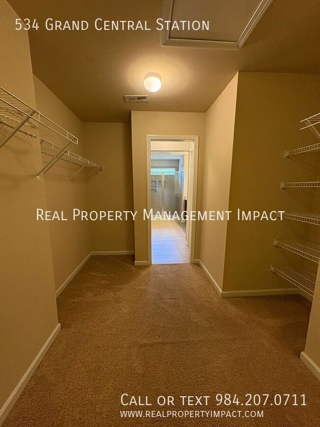 Building Photo - 534 Grand Central Sta