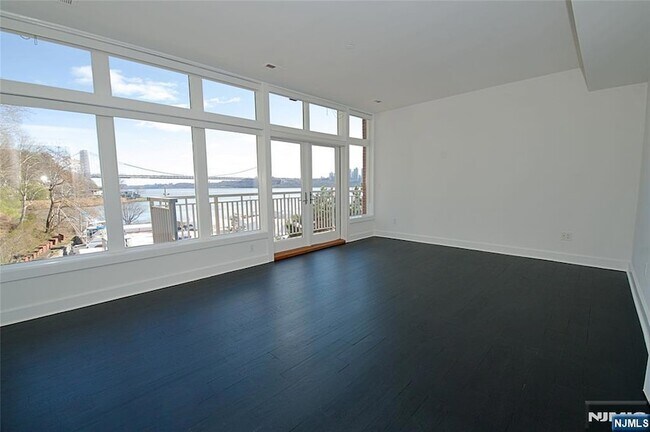 Building Photo - 11 Vela Way