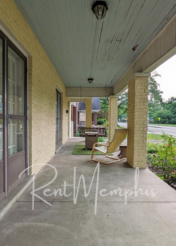 Building Photo - 1687 Tutwiler Ave