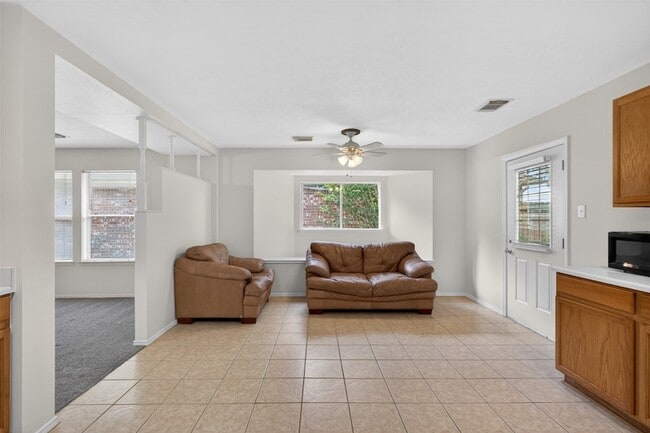 Building Photo - 1208 Cambay Dr