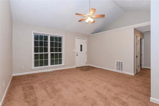 Building Photo - 43 Surrey Ct