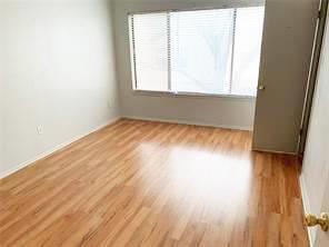 Building Photo - 806 W 24th St