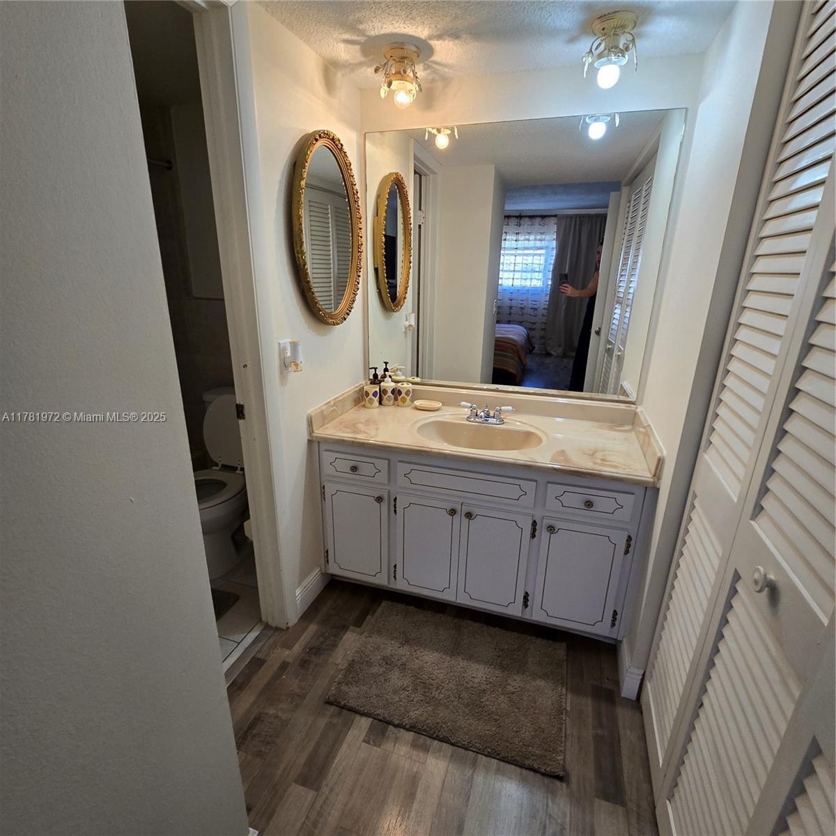 Building Photo - 2097 S Ocean Dr