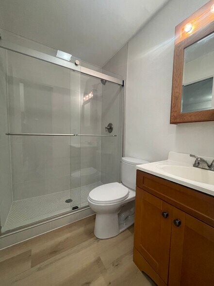 Building Photo - 3120 Corona Trl