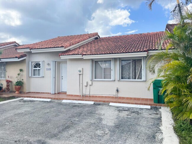 Primary Photo - 11526 NW 4th Ln
