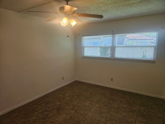Building Photo - Charming 1-Bedroom 1-Bath Condo in 55+ Com...