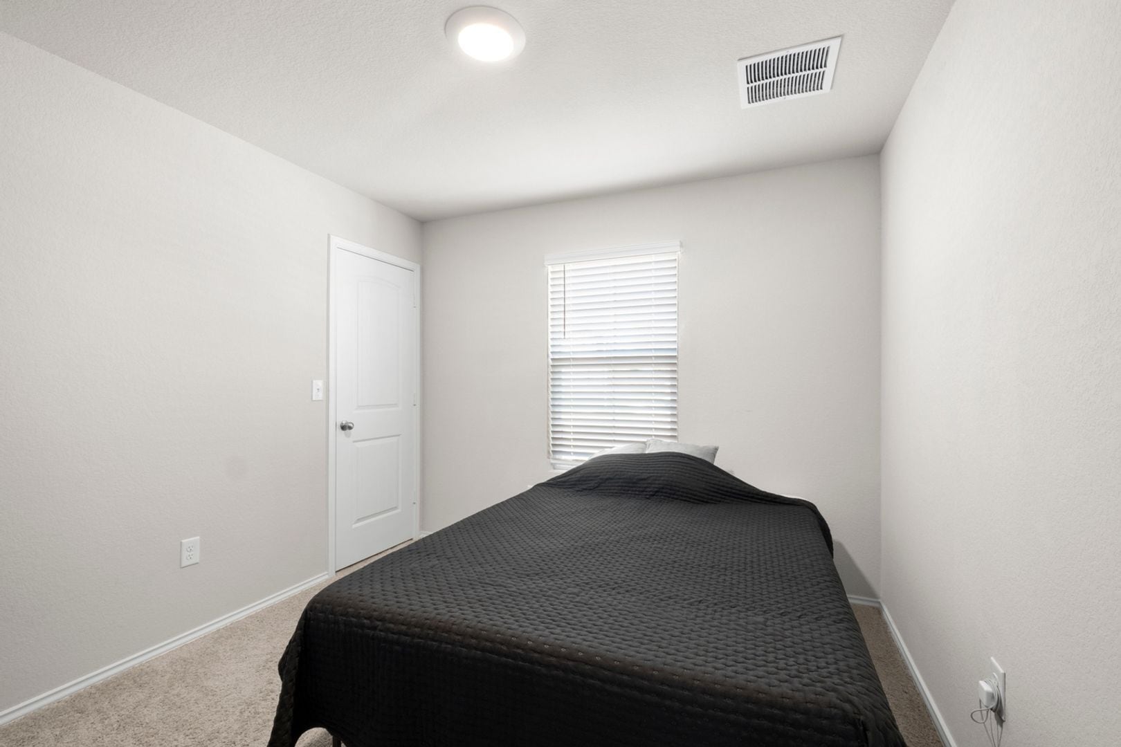 Building Photo - 5824 Brocade Dr