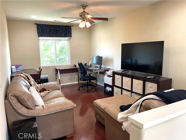 Building Photo - 8835 Fallbrook Way