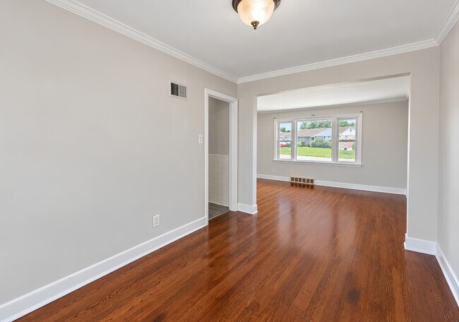 Building Photo - 1277 Waldorf Dr