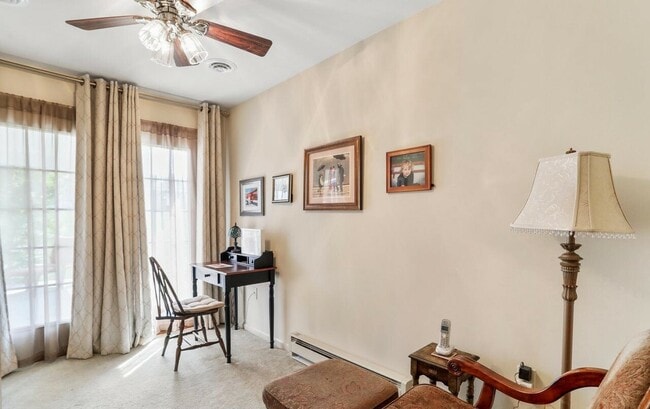 Building Photo - 372 Winding Oak Dr
