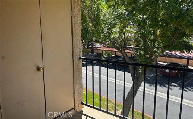 Building Photo - 2554 Olive Dr